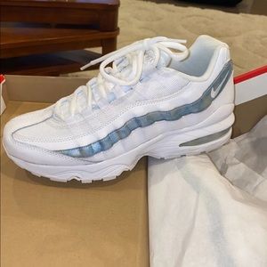 SOLD NIKE AIR MAX 95